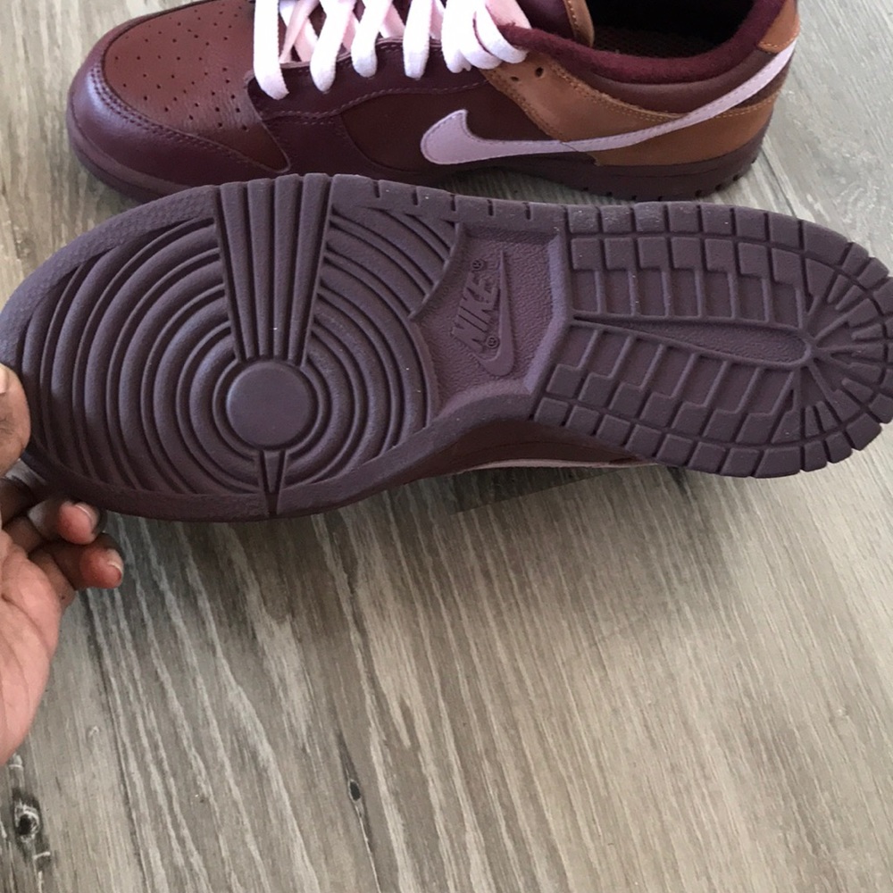 Nike Dunks - Picture 4 of 4